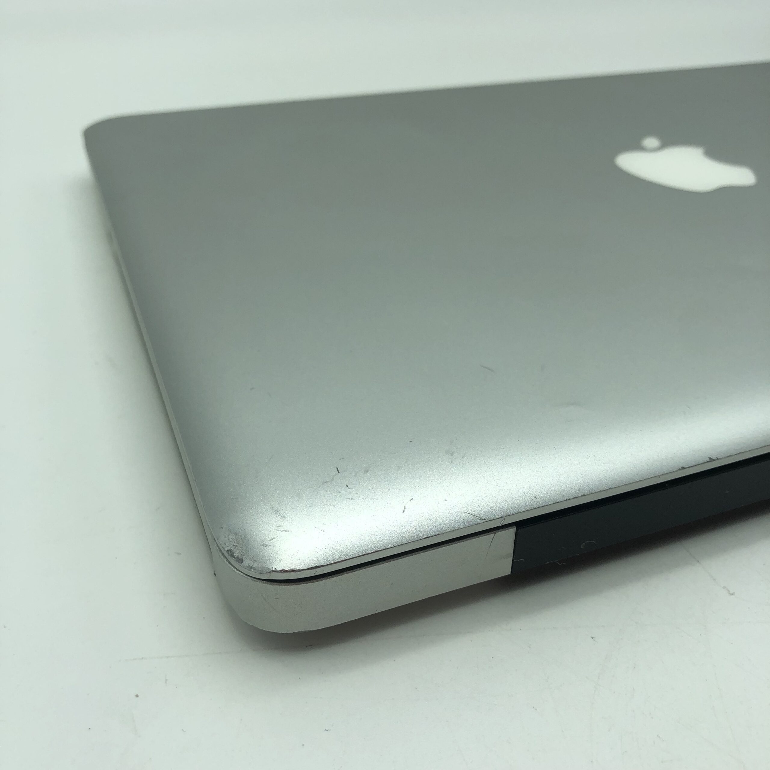 【再値下げ】MacBook Pro / 13-inch / Early 2011 macbook-pro-13-ricondizionato-