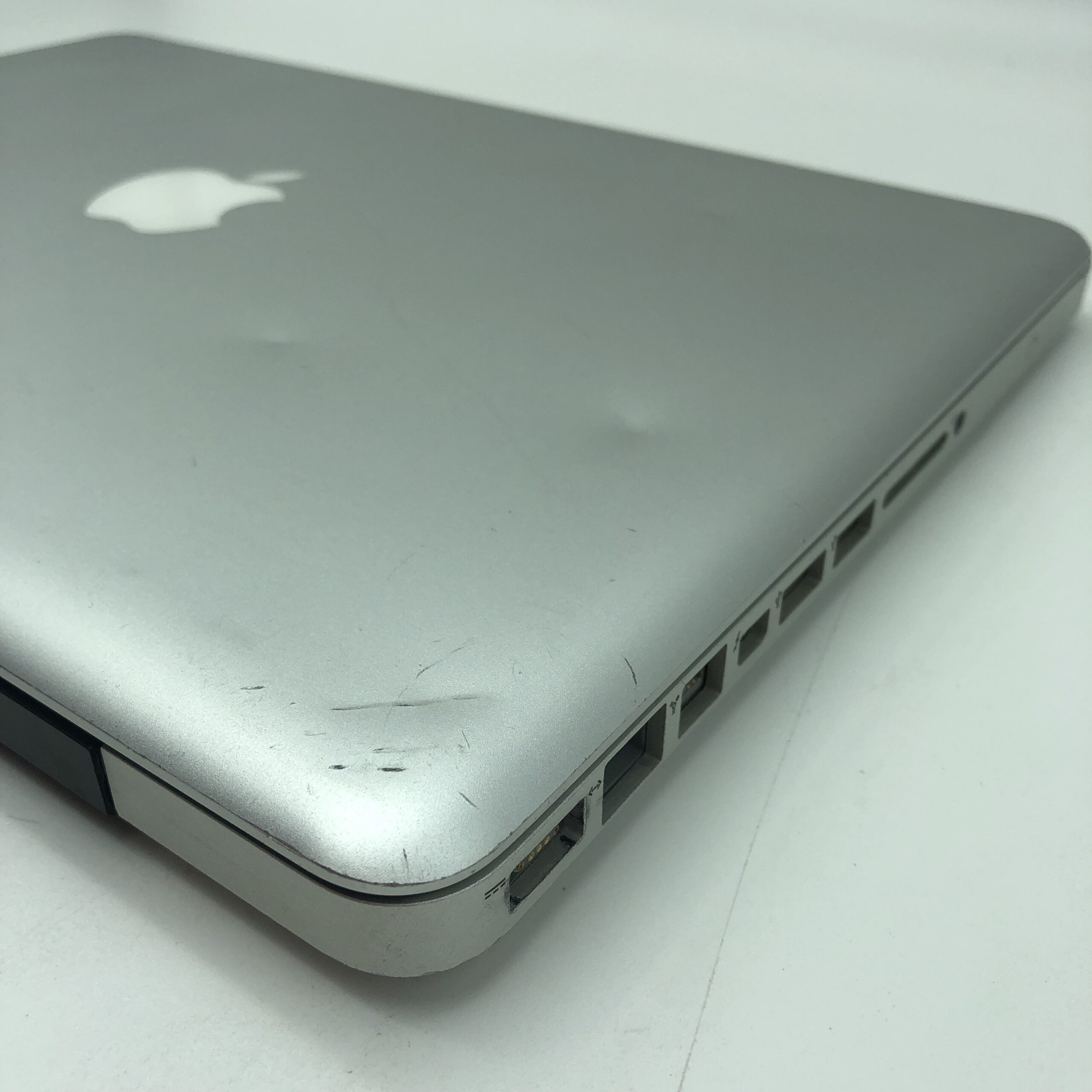 Apple MacBook Pro 13.3" intel® Dual-Core i7 2.7GHz Early 2011 (Ricondizionato) - immagine 5