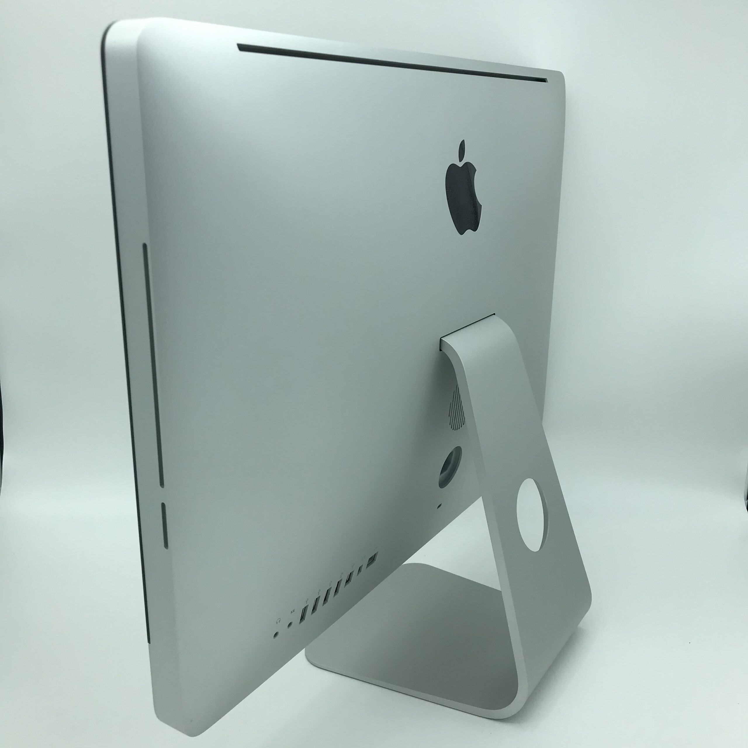 iMac 21.5-inch Late-2009 MB950J／A Core 2 Duo 3.06GHz 12GB HDD500GB 〔10.13  HighSierra〕