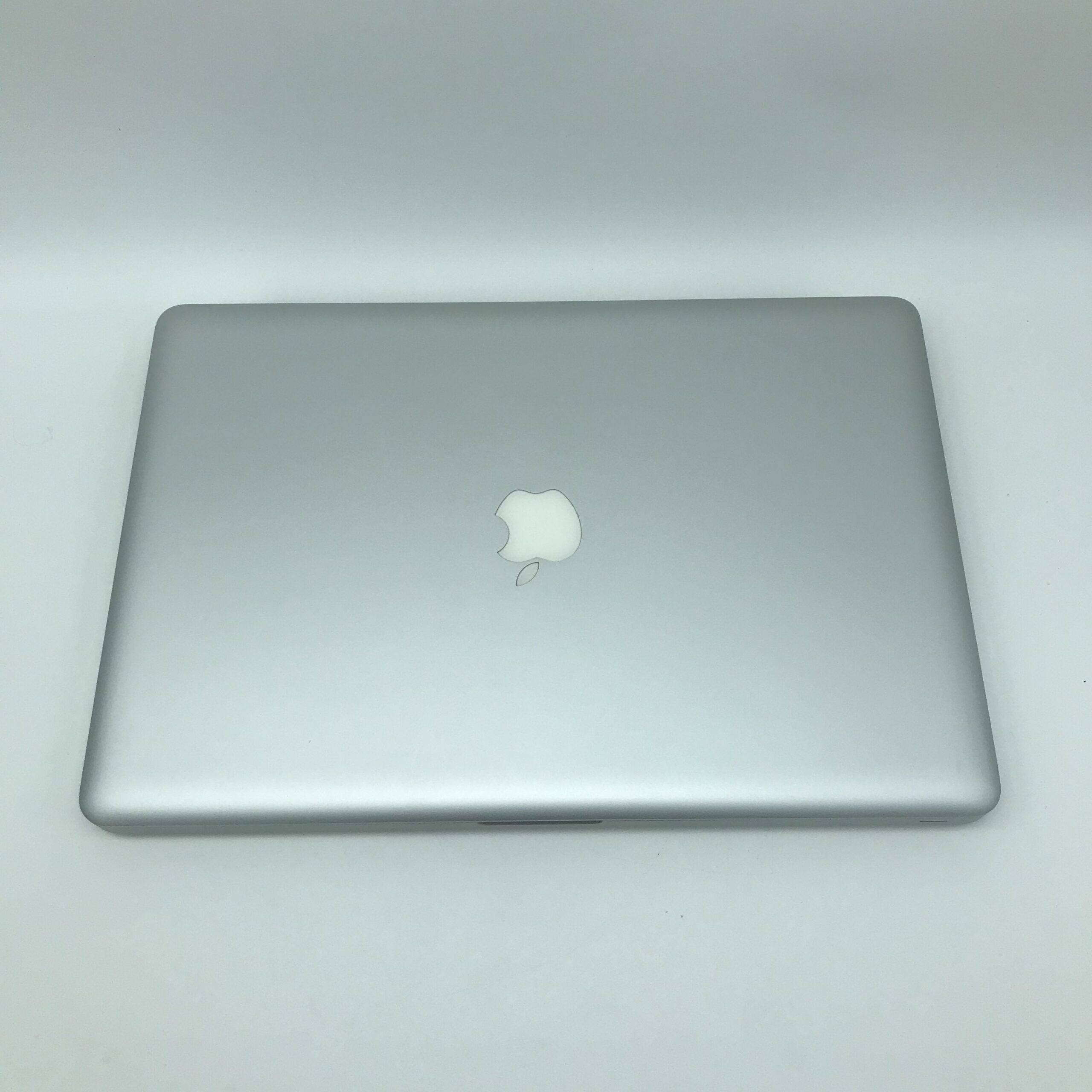 Apple MacBook Pro 15.4" HD intel® Quad-Core i7 2.5GHz Late 2011 (Ricondizionato) - immagine 3