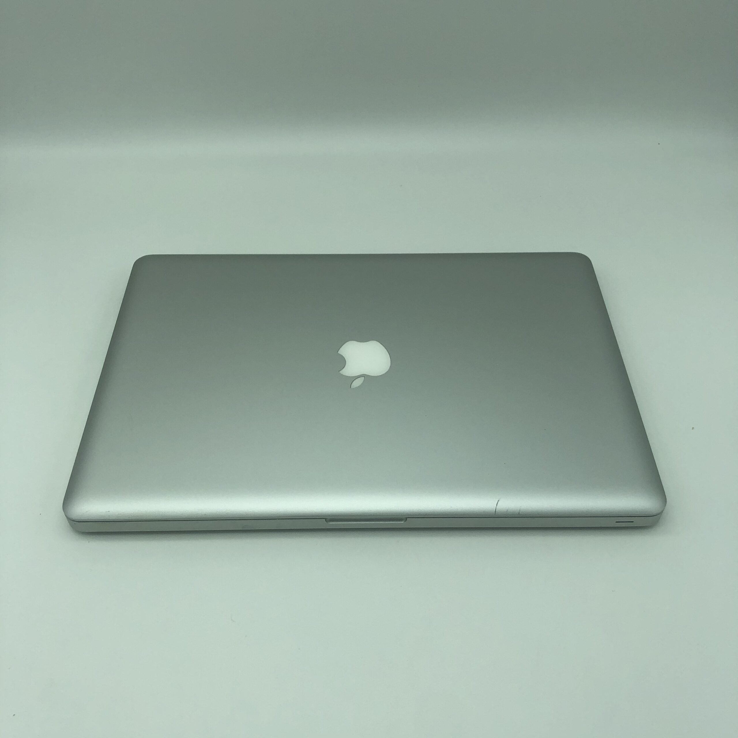 Apple MacBook Pro 15.4" intel® Dual-Core i7 2.0GHz Late 2011 (Ricondizionato) - immagine 2