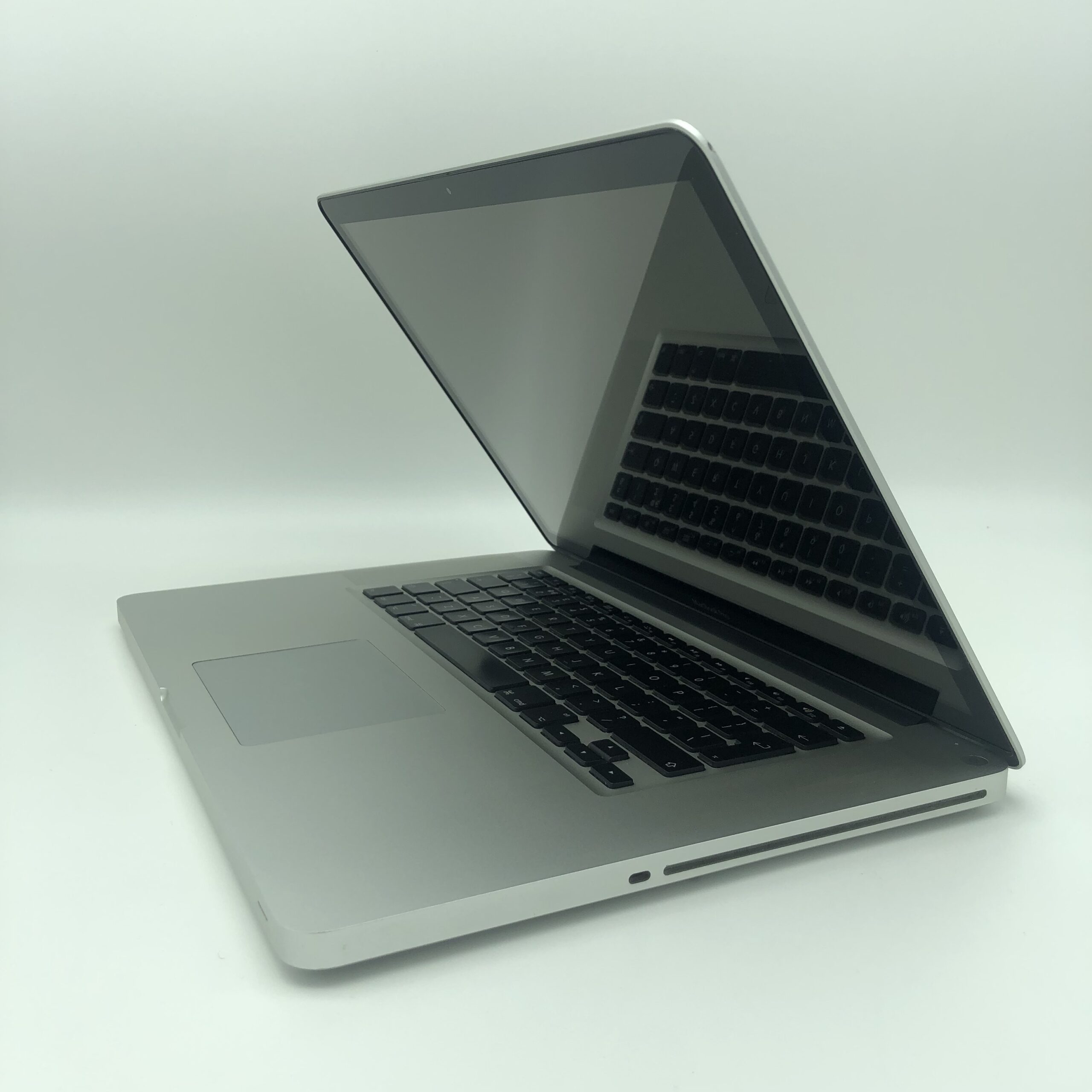 Apple MacBook Pro 15.4" intel® Dual-Core i7 2.0GHz Late 2011 (Ricondizionato) - immagine 6