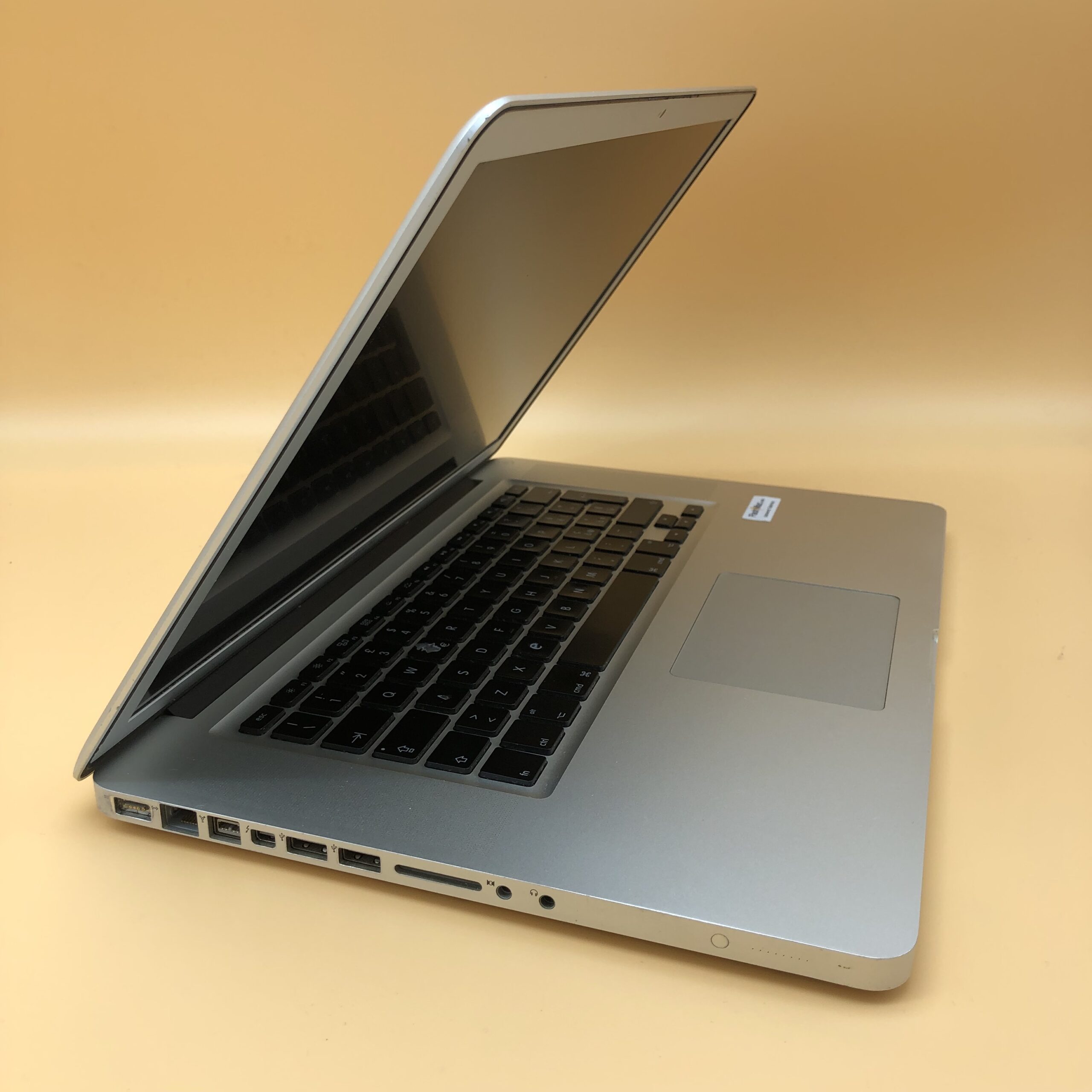Apple MacBook Pro 15.4" intel® Quad-Core i7 2.2GHz Late 2011 (Ricondizionato) macOS Sierra - immagine 5