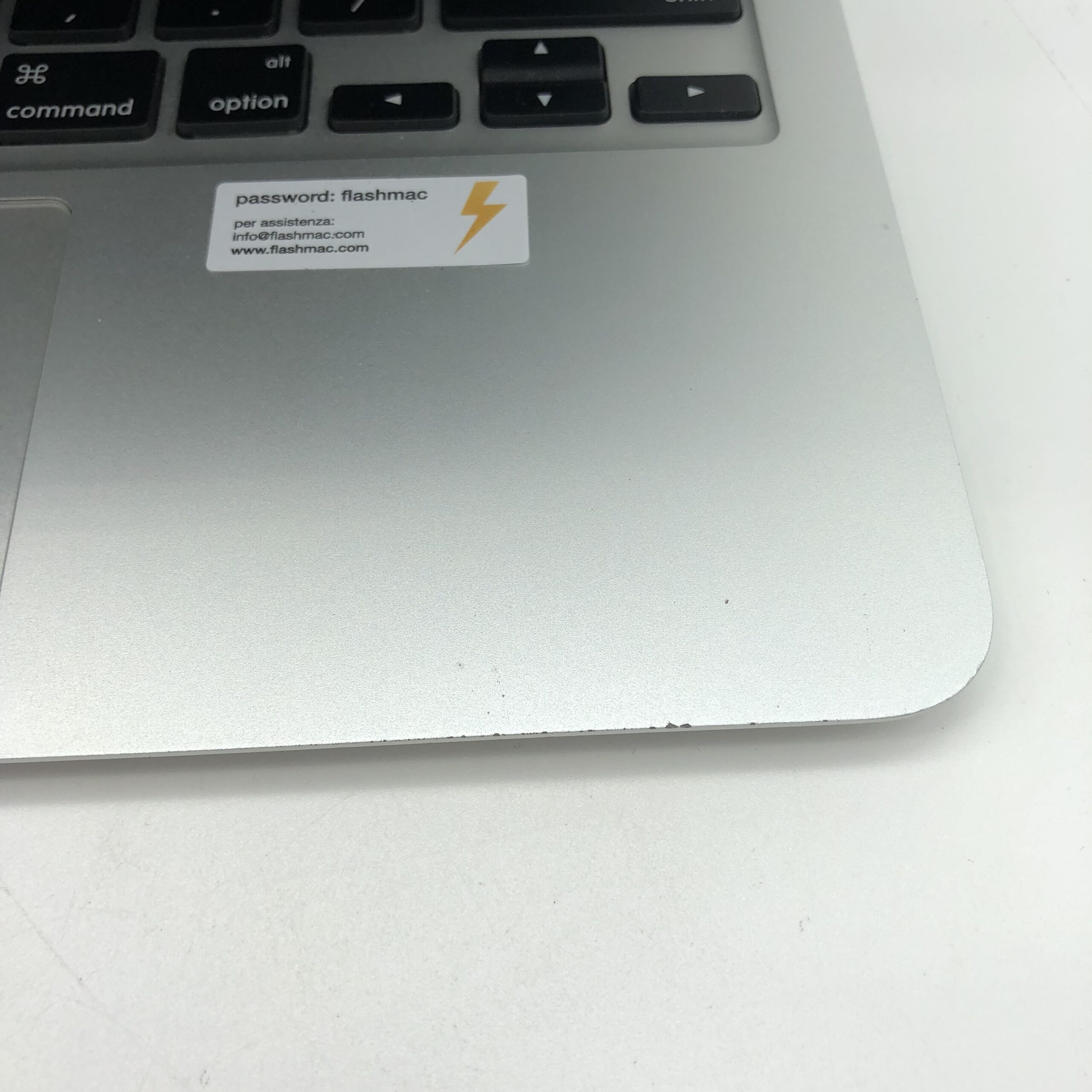 Apple MacBook Air 11.6" intel® Dual-Core i5 1.7GHz Mid 2012 (Ricondizionato) - immagine 9
