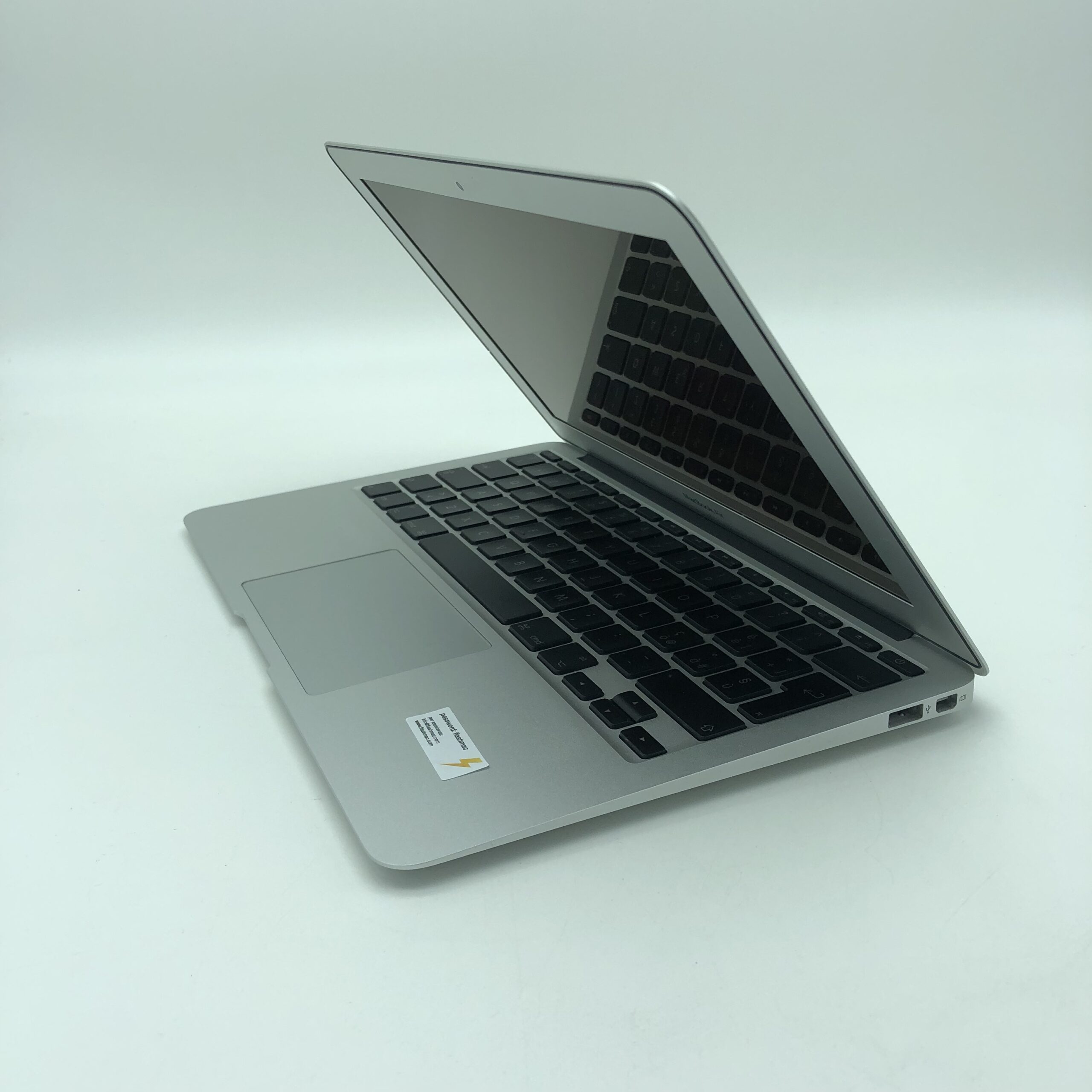 Apple MacBook Air 11.6 intel®Core 2 Duo 1.4GHz Late 2010 (Ricondizionato) - immagine 5