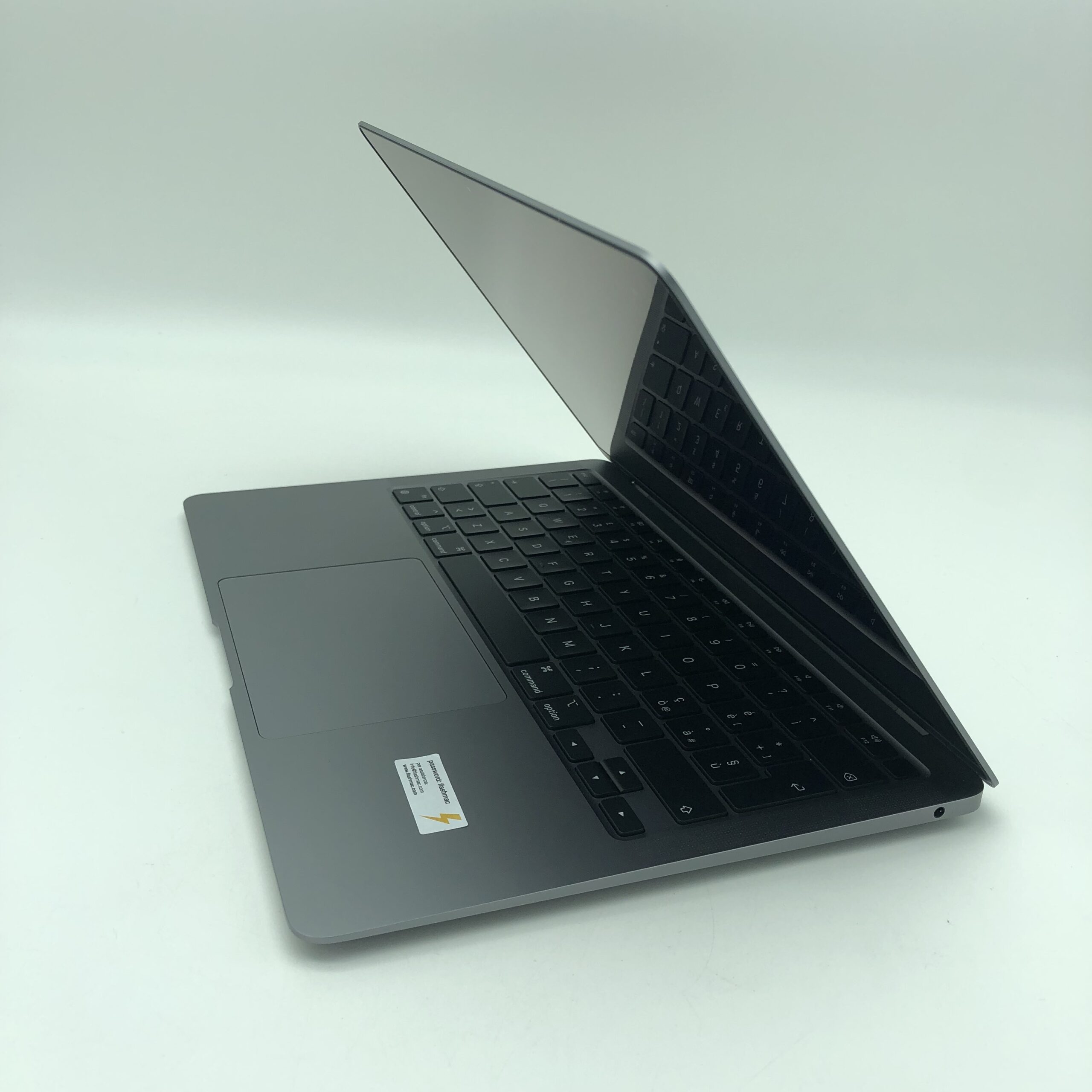 Apple MacBook Air 13.3" Retina Grigio Siderale Chip M1 8-Core 2020 (Ricondizionato) - immagine 5