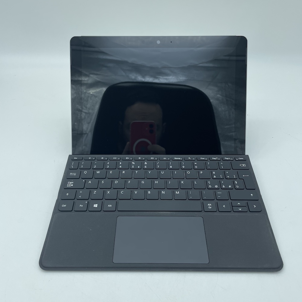 Microsoft Surface Go 10" - Intel® Pentium Gold® 1.6GHz (Ricondizionato) con Tastiera - Windows 10 - immagine 3