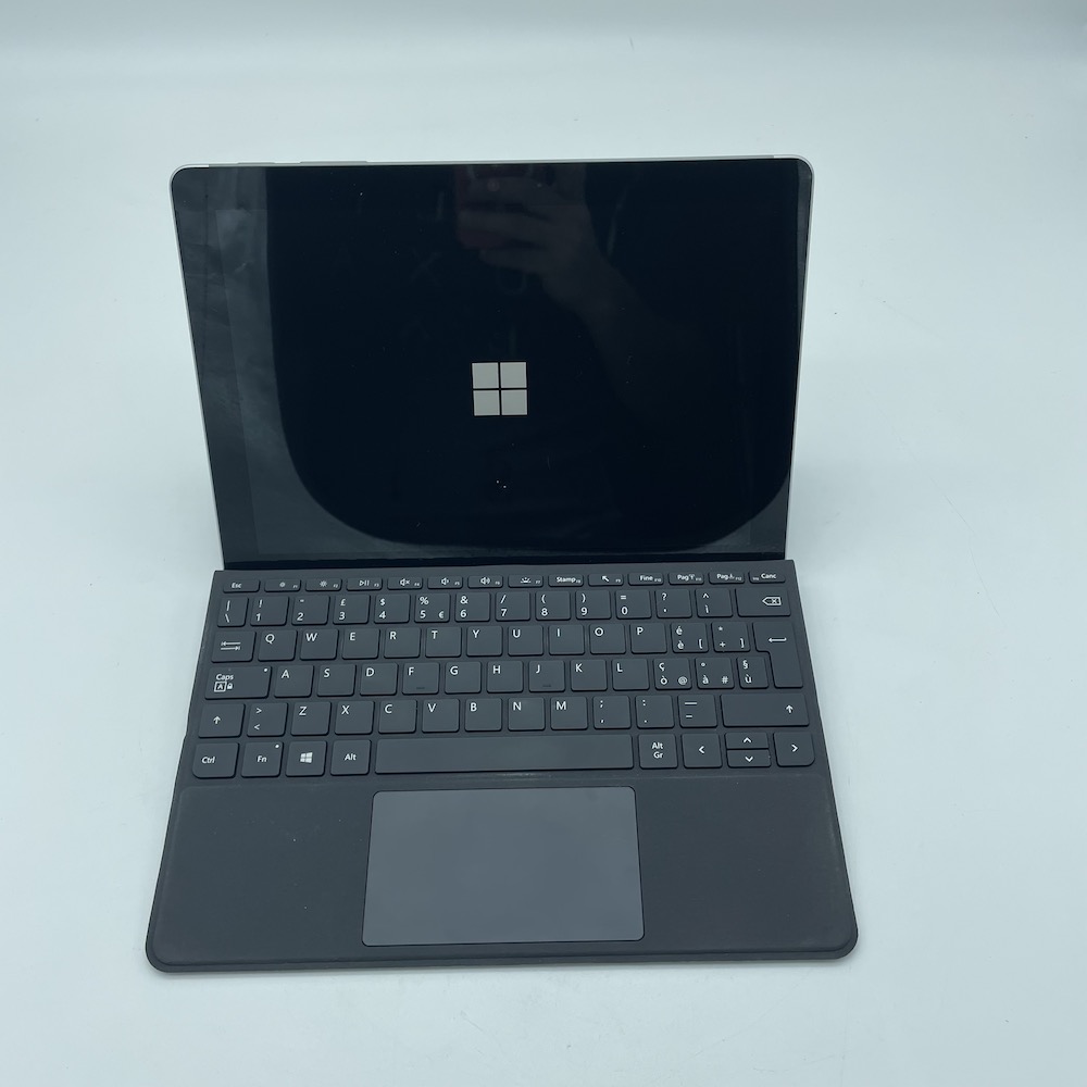 Microsoft Surface Go 10" - Intel® Pentium Gold® 1.6GHz (Ricondizionato) con Tastiera - Windows 10 - immagine 8