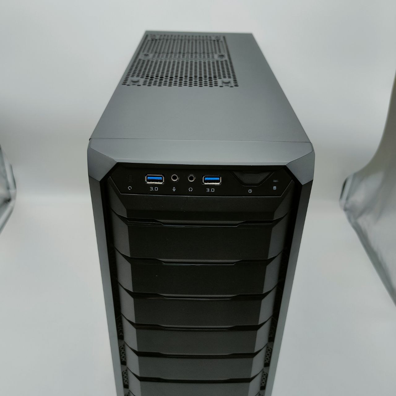 PC Gaming Ricondizionato MSI AK Rig (intel® Core i5 3.10 GHz, GTX 1070 Ti 8GB) - Windows 11 - Ottimo - immagine 7