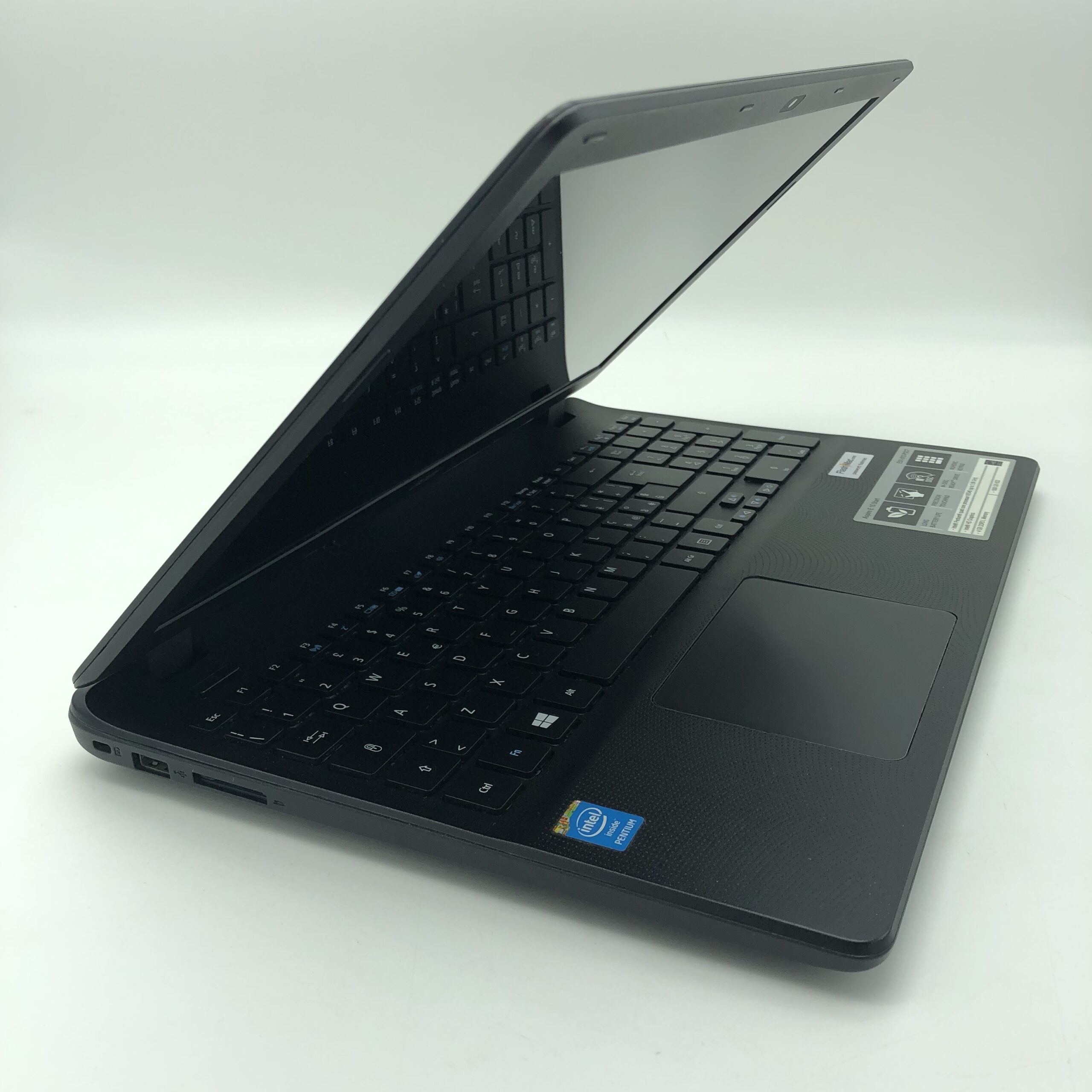 Acer Aspire E15 Ricondizionato (15", Pentium dual-core, 4GB) - Ottimo - Windows 11 - immagine 4