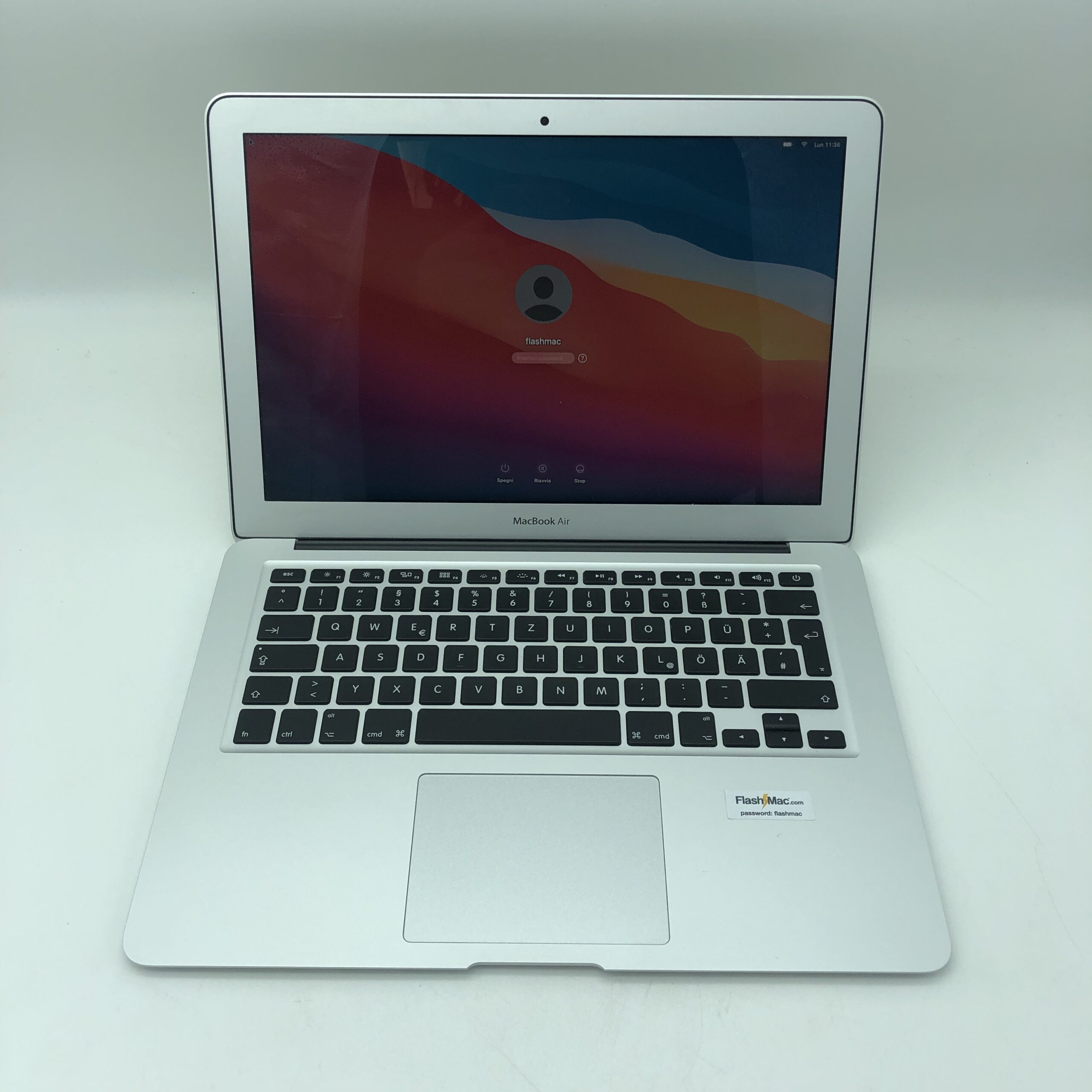 Apple MacBook Air 13 pollici Ricondizionato (Inizio 2014, i5 dual-core, 4GB, 128GB SSD) - Eccellente - immagine 3