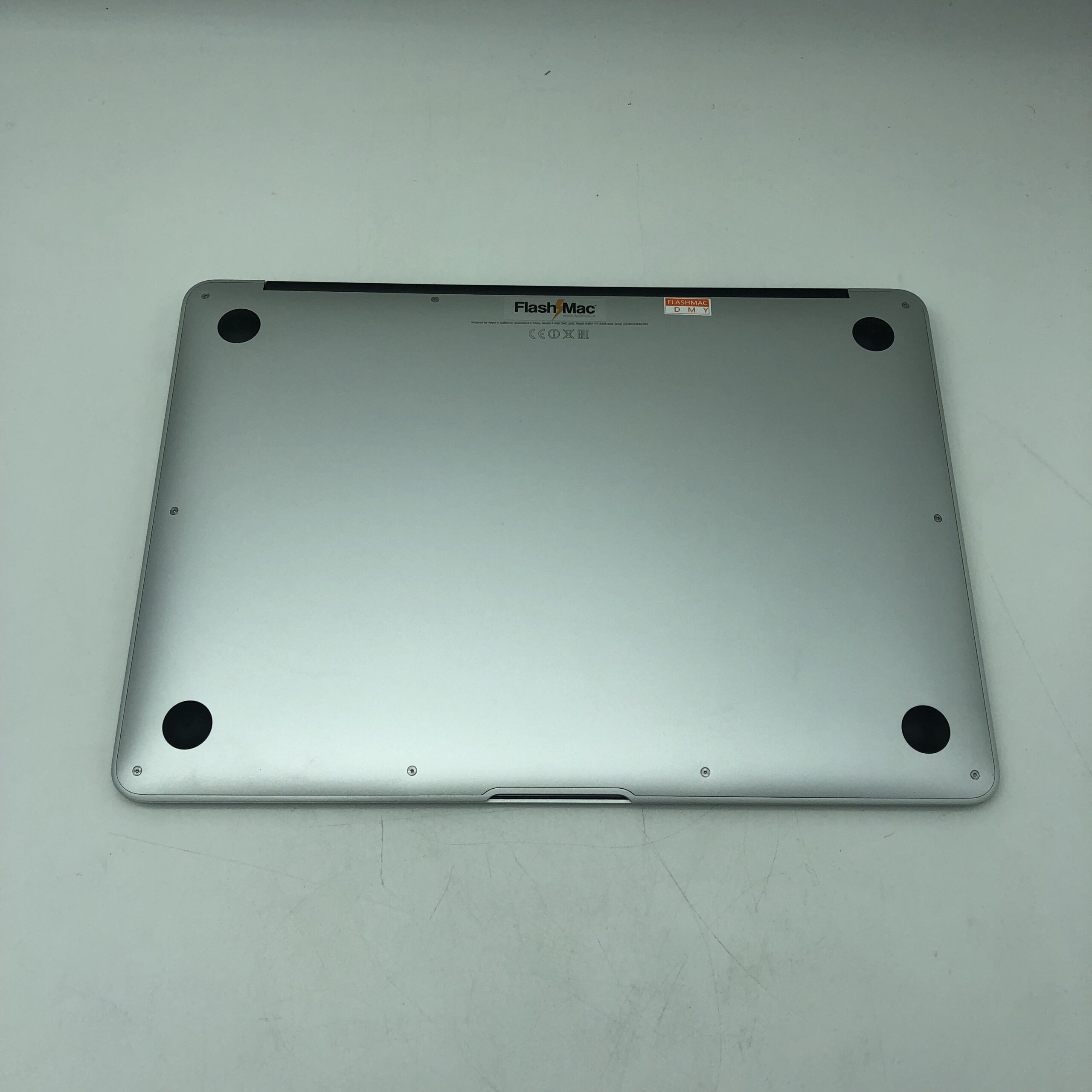 Apple MacBook Air 13 pollici Ricondizionato (Inizio 2014, i5 dual-core, 4GB, 128GB SSD) - Eccellente - immagine 6