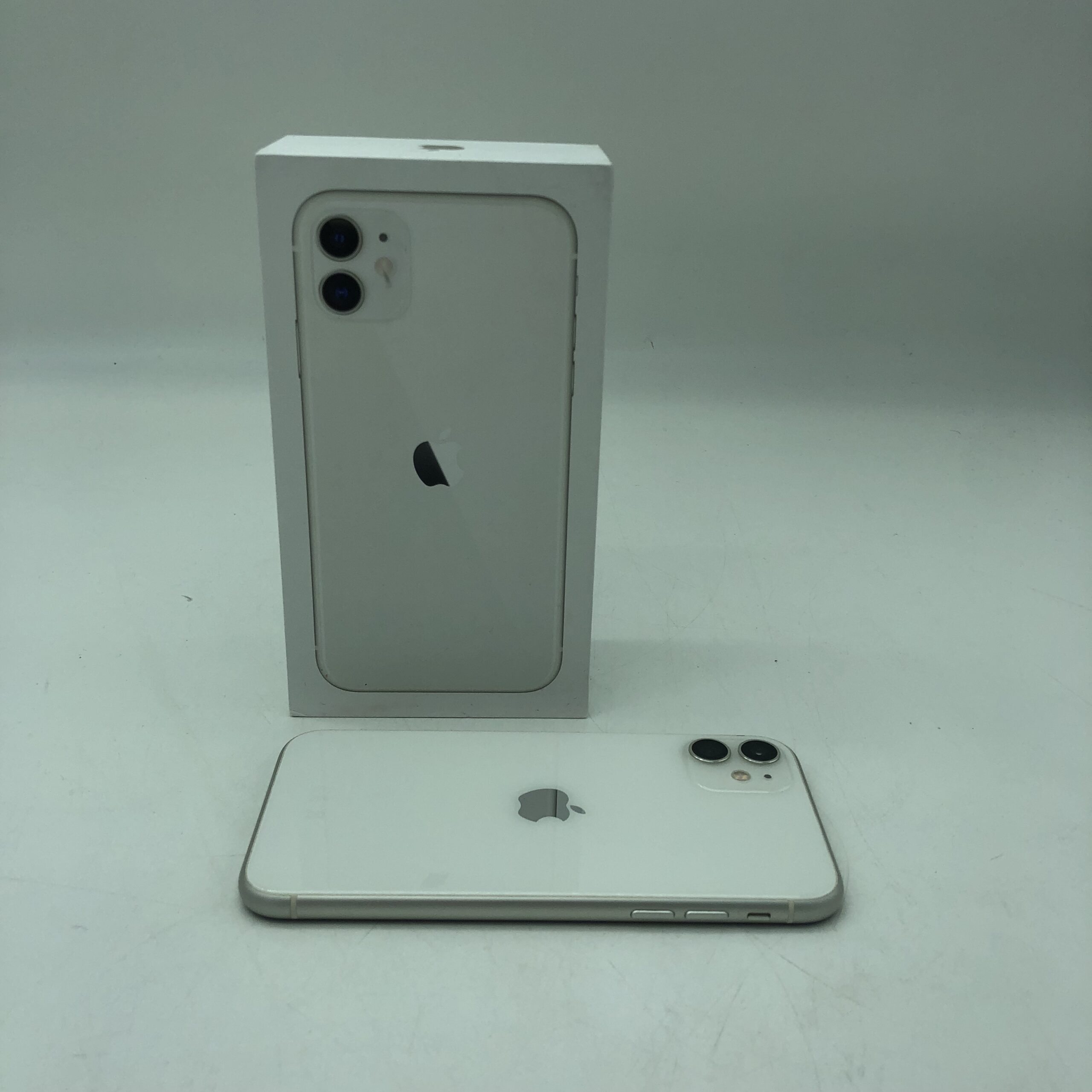 Apple iPhone 11 128GB Ricondizionato - Bianco - Ottimo - flashmac