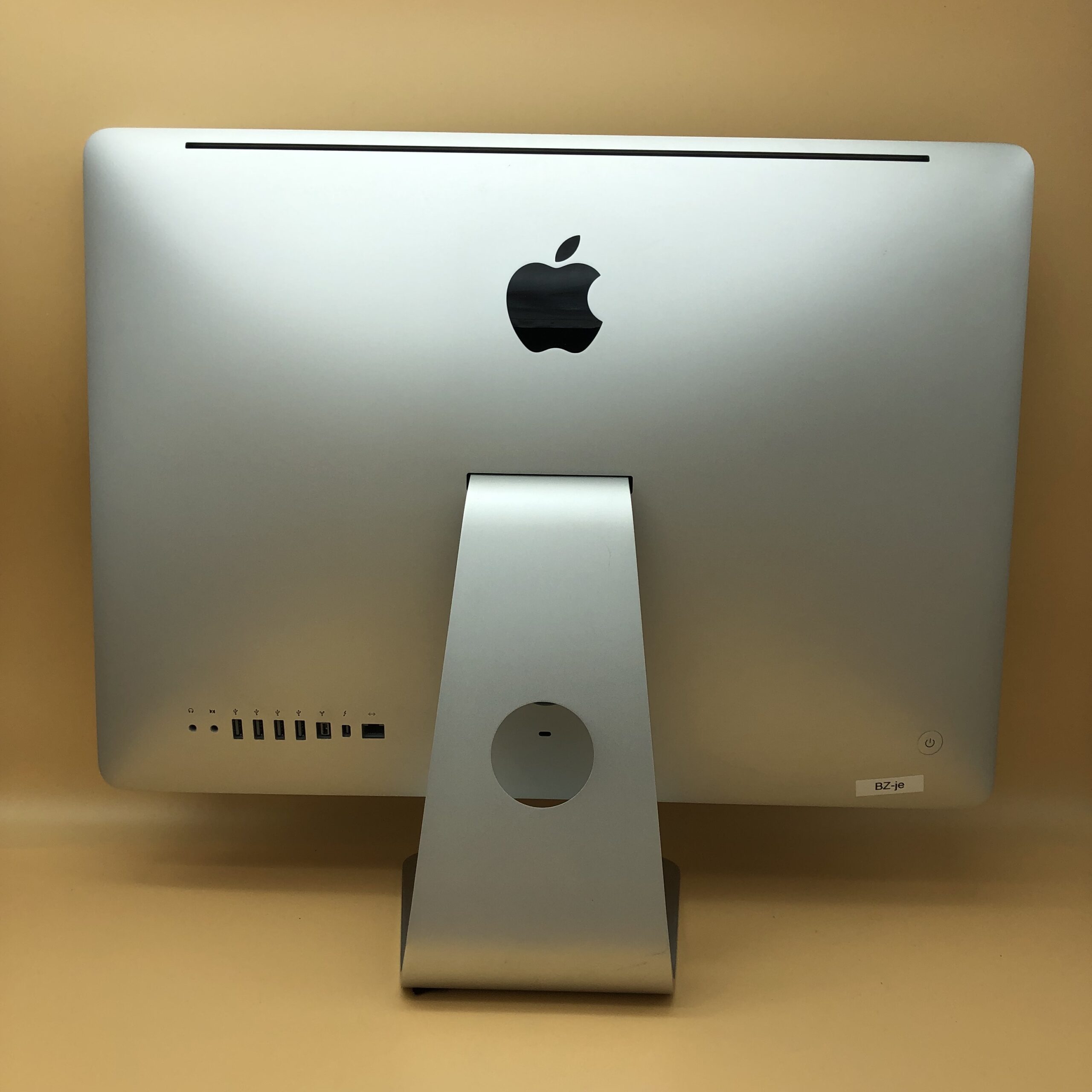Apple iMac 21.5" Ricondizionato (2011, Core i5) - Ottimo - immagine 4
