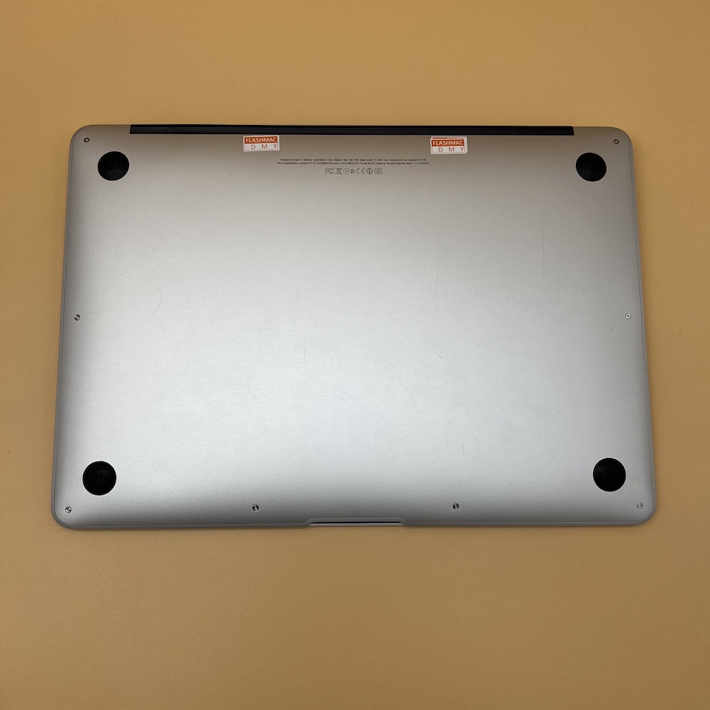 Apple MacBook Air 13.3" Ricondizionato (Mid 2012, i5 Dual-Core, 4GB RAM) - Eccellente - immagine 4