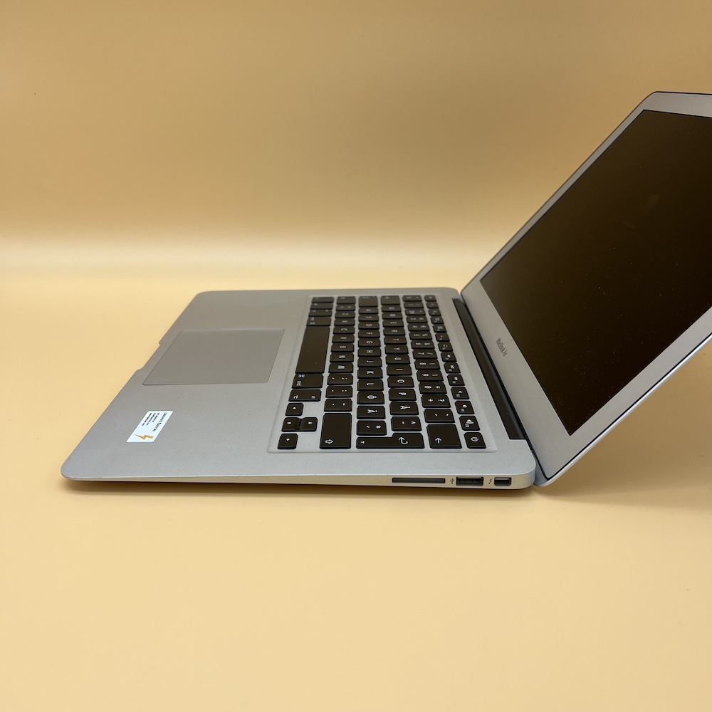 Apple MacBook Air 13.3" Ricondizionato (Mid 2012, i5 Dual-Core, 4GB RAM) - Eccellente - immagine 6