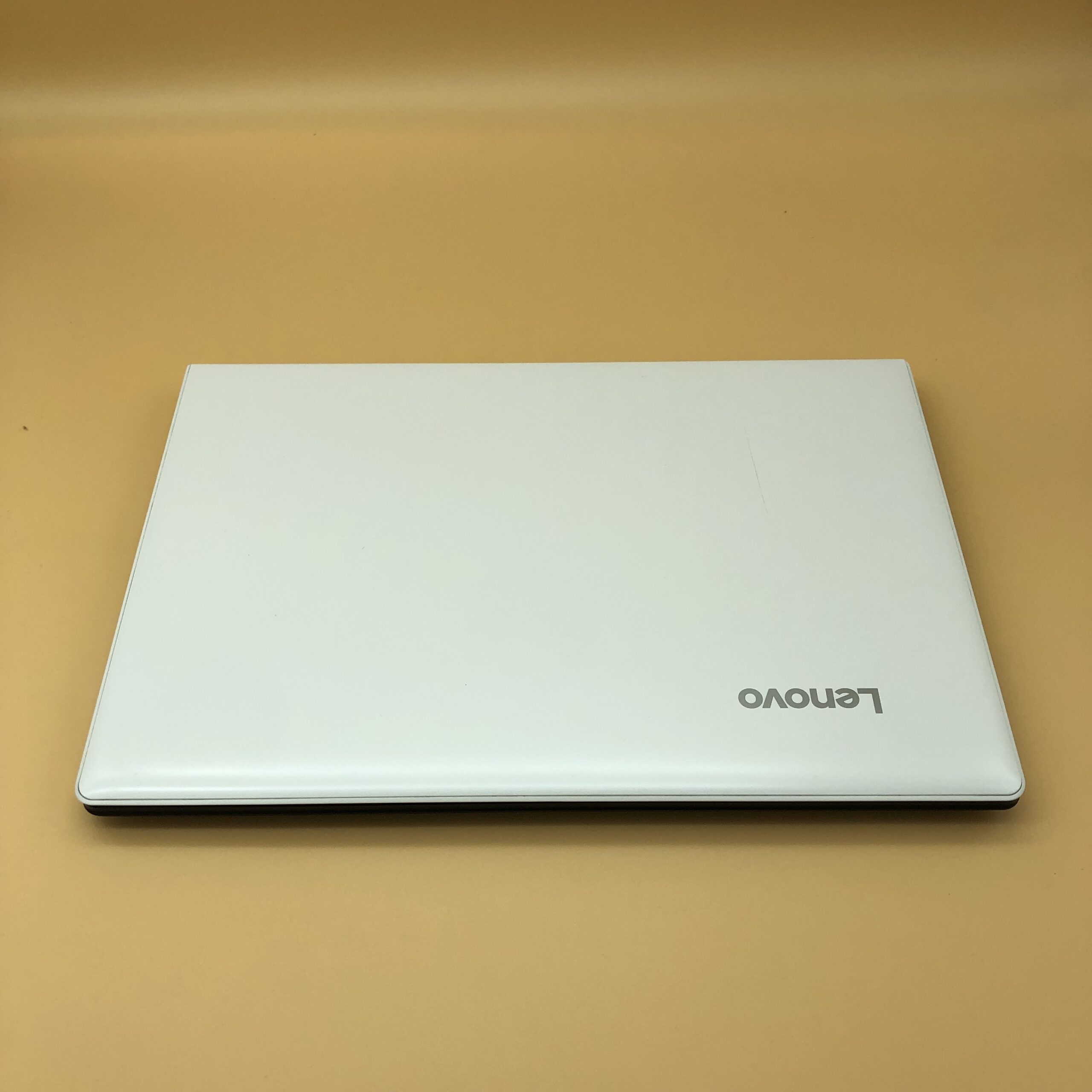 Lenovo IdeaPad Ricondizionato (15.6", i5 Dual core, 8GB, 224GB SSD) - Eccellente - Windows 11 - immagine 2