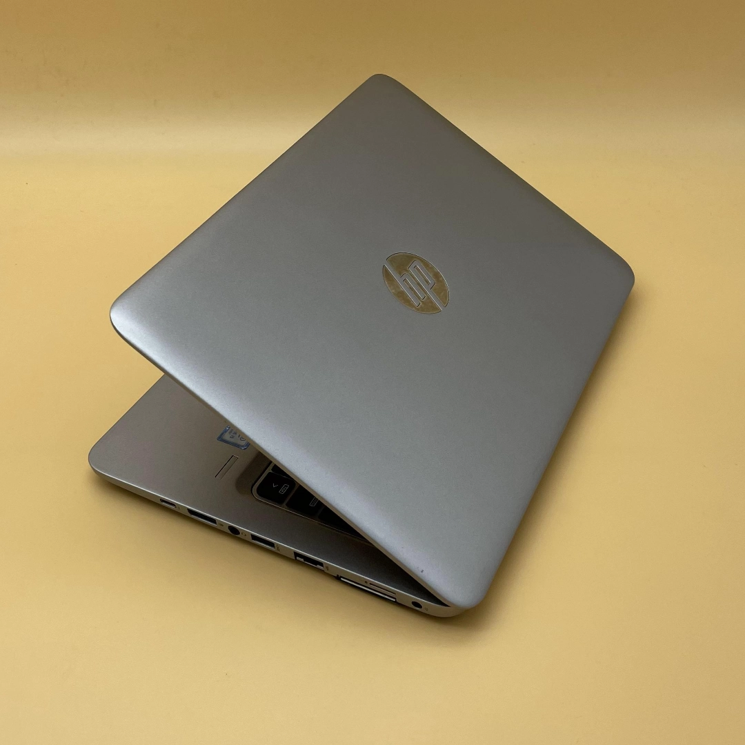 HP Elitebook 820 G3 Ricondizionato (12.5" pollici, i5 dual-core, 8GB, 4G LTE) - Windows 10 - Eccellente - immagine 3