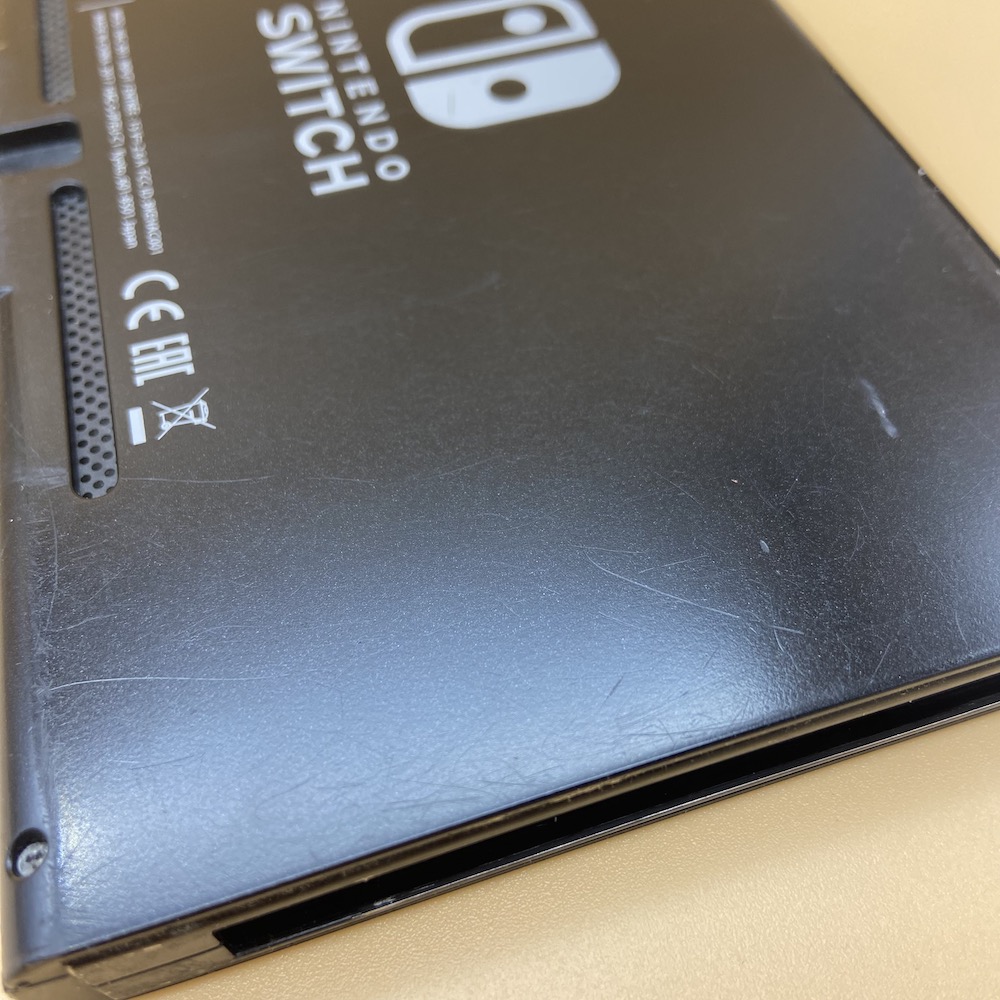 Nintendo Switch 32GB Ricondizionata (versione 2017, 6.2 pollici