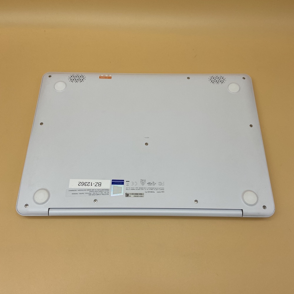 Asus Notebook Ricondizionato 14" (Intel 2-core, 4GB, 512GB SSD) Windows 10 - Ottimo - immagine 3