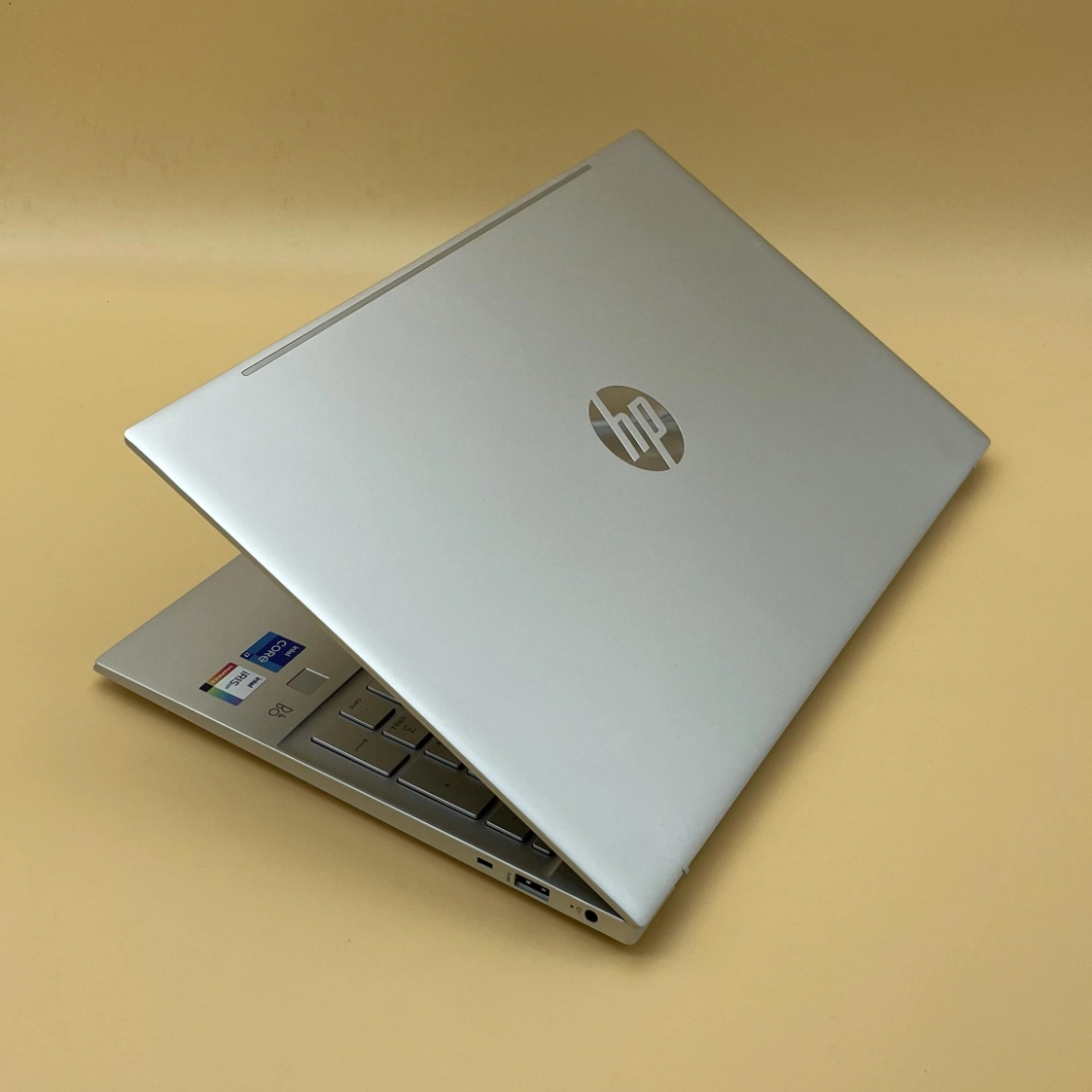 HP Pavilion 15" pollici Ricondizionato (Ryzen 7 8-core, 32GB RAM, 512GB SSD) - Windows 11 - Eccellente - immagine 3