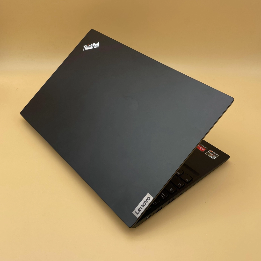 Lenovo ThinkPad E15 Gen 4 15" Pollici Ricondizionato (Ryzen 7 8-core, 24 GB RAM, 512GB SSD, 2022) - ECCELLENTE - immagine 4