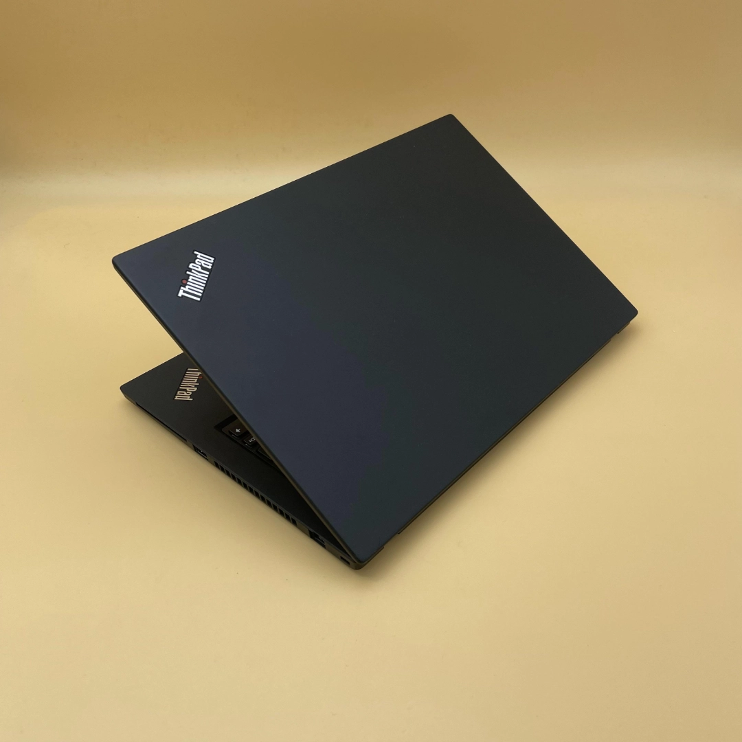 Lenovo ThinkPad T490 Ricondizionato 14" pollici (i5 Quad core, 16GB, 256GB SSD) - Ottimo - immagine 3