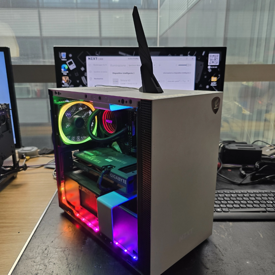 Mini PC Gaming Ricondizionato NZXT (Ryzen7 8-core, 32GB, RTX 3060 Ti 8GB, 1,5TB) - Windows 11 - Ottimo - immagine 5