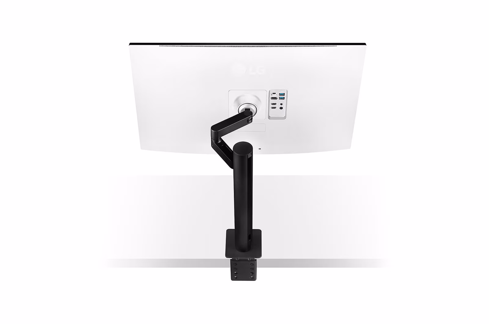 Monitor LG Ergo 32" 32UN88AP-W (4K UHD 3840x2160, IPS, USB-C) Bianco Ricondizionato - Eccellente 2 4K su 32 pollici, un cavo solo e la scrivania che torna libera Il LG Ergo 32UN88AP-W mette insieme due cose che di solito stanno su monitor diversi: un pannello IPS 4K UHD pensato per chi lavora con colori e dettaglio, e il supporto Ergo a morsetto — incluso — che libera completamente il piano della scrivania e porta lo schermo dove serve: avanti, indietro, in altezza, ruotato in verticale. La porta USB-C è ciò che cambia la giornata: un cavo solo porta immagine, dati e alimentazione al portatile, con 60W di Power Delivery. Colleghi il MacBook Air o un notebook Windows e mentre lavori si ricarica, senza il secondo alimentatore sul tavolo. Il monitor è servito da un alimentatore esterno da 210W, dimensionato per alimentare sé stesso e il computer collegato. Con DCI-P3 al 95% e HDR10 la resa cromatica regge il lavoro su foto e video; i 32 pollici in 4K danno spazio reale per due finestre affiancate a risoluzione piena. Gli altoparlanti integrati completano il quadro per le videochiamate. Scheda Tecnica Completa Funzionalità / Specifica Dettagli Tecnici Dimensione del Pannello 31.5 Pollici (80 cm) widescreen, formato 16:9 Tipo di Pannello IPS con finitura Anti-Riflesso Risoluzione Nativa 4K UHD (3840 x 2160 pixel) Frequenza di Aggiornamento 60Hz Tempo di Risposta 5ms GtG (impostazione Faster) Rapporto di Contrasto 1000:1 (Statico) Luminosità Massima 350 cd/m² (tipico) Angolo di Visione 178° (Orizzontale) / 178° (Verticale) Supporto Colore 1.07 Miliardi di colori, DCI-P3 95% (tipico), HDR10 Connettività Video 1x DisplayPort 1.4, 2x HDMI 2.0 USB-C Ingresso video, trasferimento dati e ricarica del notebook fino a 60W Power Delivery, con un solo cavo Hub USB 2x USB 3.0 Type-A Audio Integrato Altoparlanti stereo 5W x 2 con MaxxAudio Supporto Ergo Braccio a morsetto (C-clamp) con estensione, rotazione, pivot e regolazione in altezza — incluso Alimentazione Alimentatore esterno da 210W Montaggio a Parete VESA Standard 100 x 100 mm (staccando il braccio Ergo) Colore Bianco — back cover bianca Codice Modello 32UN88AP-W Contenuto della Confezione Monitor LG Ergo 32UN88AP-W, back cover bianca Supporto Ergo con morsetto da scrivania — incluso Alimentatore esterno da 210W e cavo di alimentazione Cavo USB-C Manualistica e documentazione LG Cosa significa "Ricondizionato Eccellente" da FlashMac Questo monitor è classificato Grado A — Eccellente: pannello privo di pixel difettosi, scocca e supporto senza segni evidenti d'uso, nessun graffio visibile alla normale distanza d'utilizzo. Ogni unità viene accesa, testata su tutte le porte — USB-C compresa, con verifica della ricarica — e controllata nella resa dei colori. Il supporto Ergo viene provato in tutte le regolazioni. Il prodotto è coperto dalla nostra garanzia di 12 mesi e dal diritto di reso entro 14 giorni. Monitor LG Ergo 32" 32UN88AP-W (4K UHD 3840x2160, IPS, USB-C) Bianco Ricondizionato - Eccellente - immagine 2