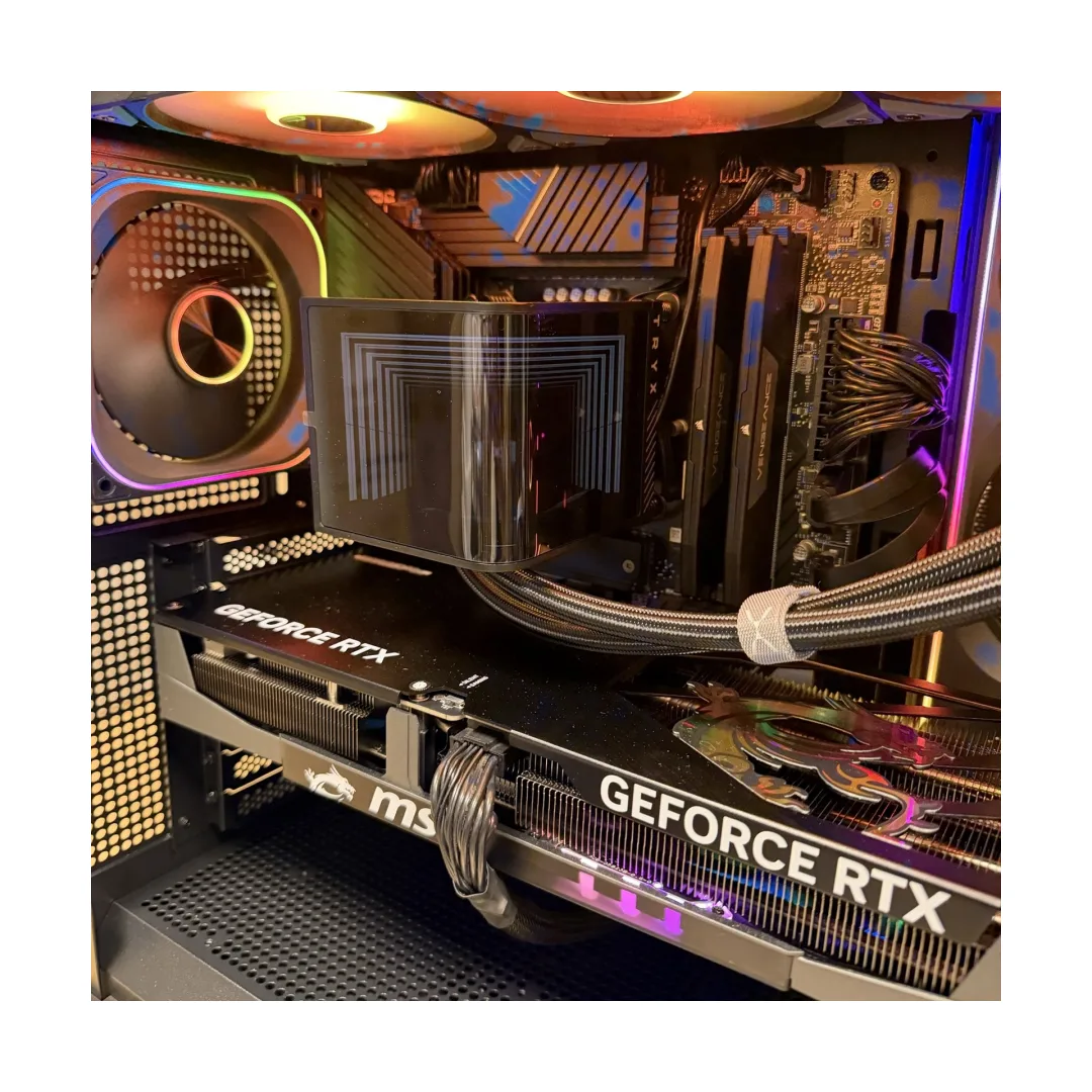 PC Gaming i9-13900K RTX 5070 Ti, dettaglio interno (foto reale)