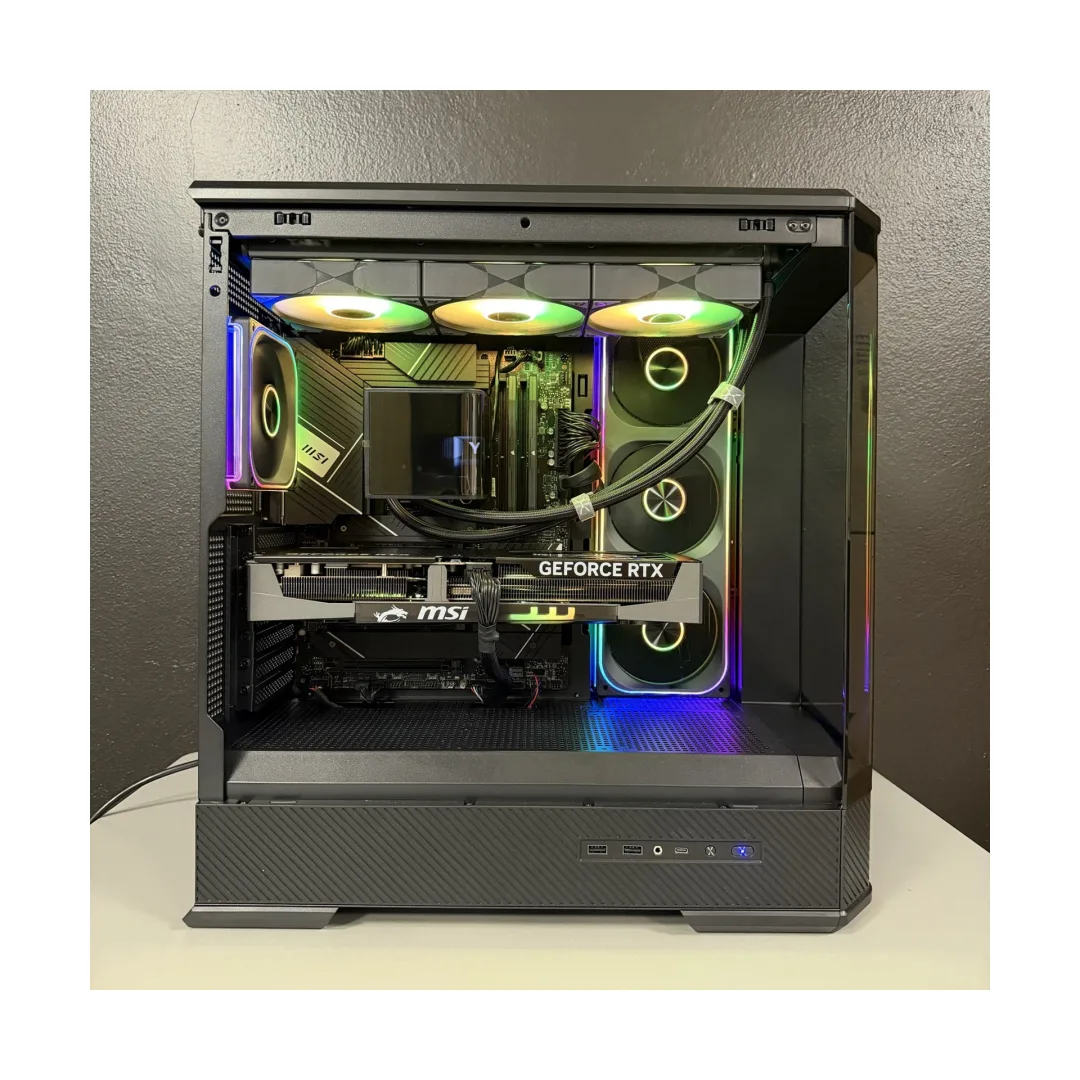 PC Gaming i9-13900K RTX 5070 Ti, foto reale
