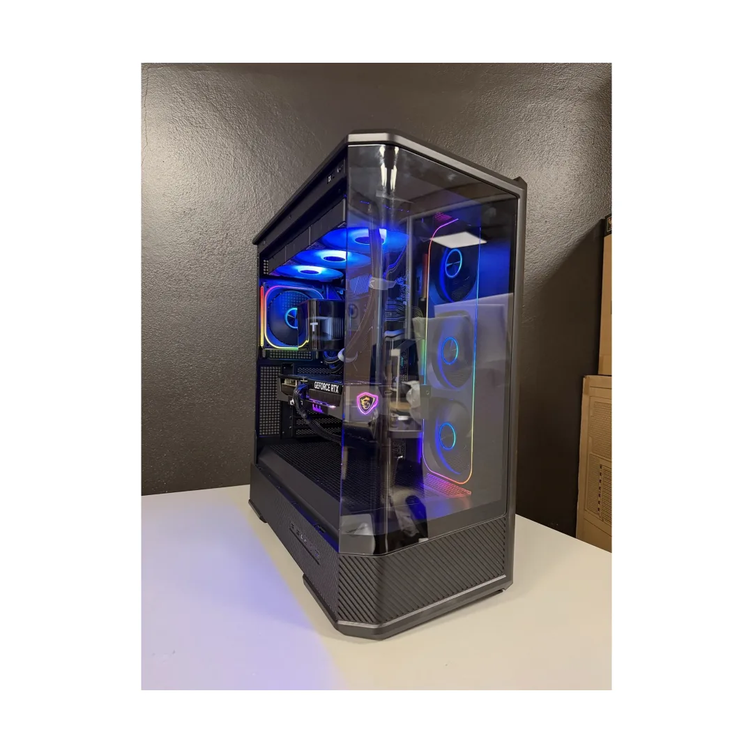 PC Gaming i9-13900K RTX 5070 Ti, foto reale